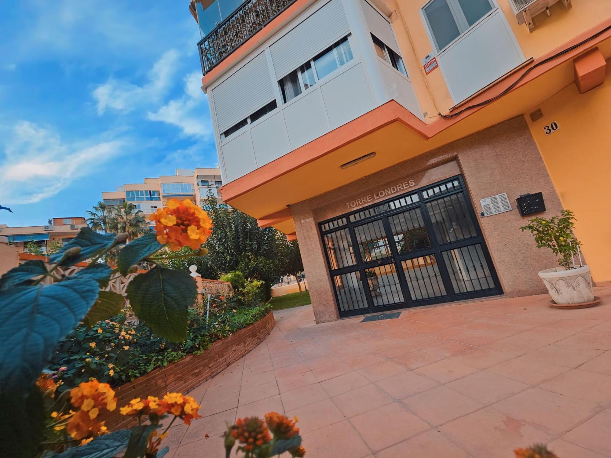 Apartamento Paseo Maritimo De Playamar 托雷莫利诺斯 外观 照片